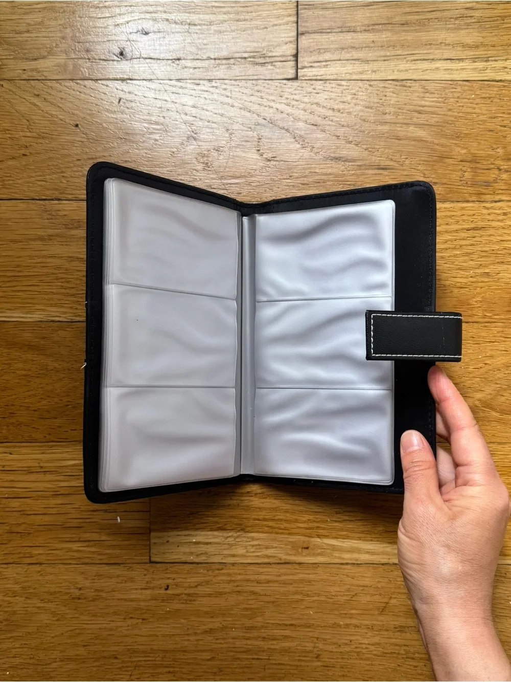 FedEx Kinko’s black faux leather cover business card holder